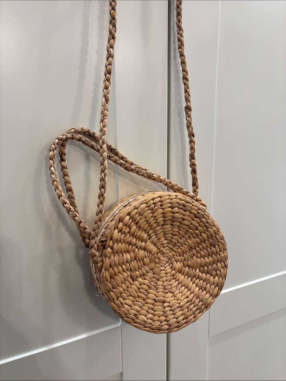Round Woven Straw Crossbody Bag - Tan